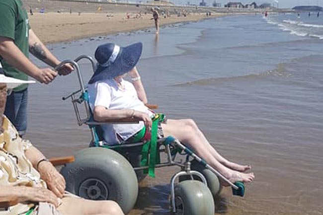 Beach Wheelchair Sŵn Y Môr Care Centre